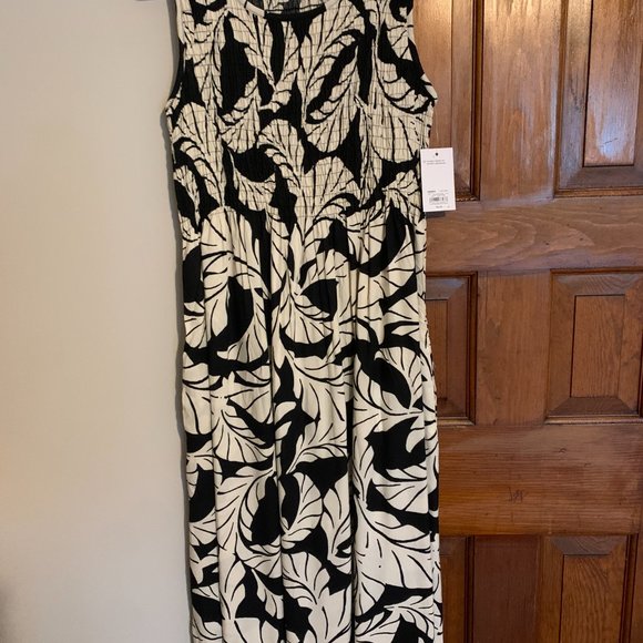 Croft & Barrow Sleeveless Smocked Swing Midi Dress, Size S, NWT - Picture 3 of 6